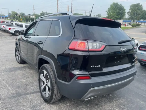 More photos of 2019 Jeep Cherokee Limited at MAG Auto - Munsterman Automotive Group, MO