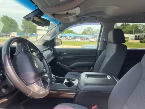 More photos of 2019 Chevrolet Tahoe LS at MAG Auto - Munsterman Automotive Group, MO