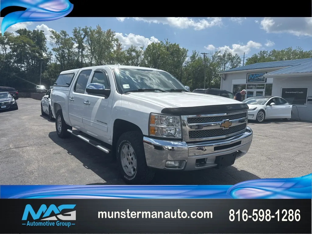 White 2013 Chevrolet Silverado 1500 LT for sale in Blue Springs, MO