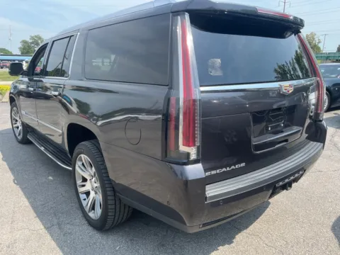 More photos of 2017 Cadillac Escalade ESV Luxury at MAG Auto - Munsterman Automotive Group, MO