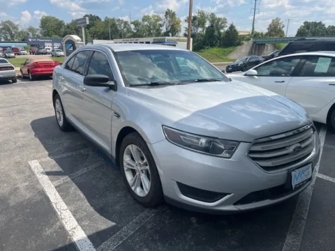 Photos of 2017 Ford Taurus SE for sale in Blue Springs, MO at MAG Auto - Munsterman Automotive Group