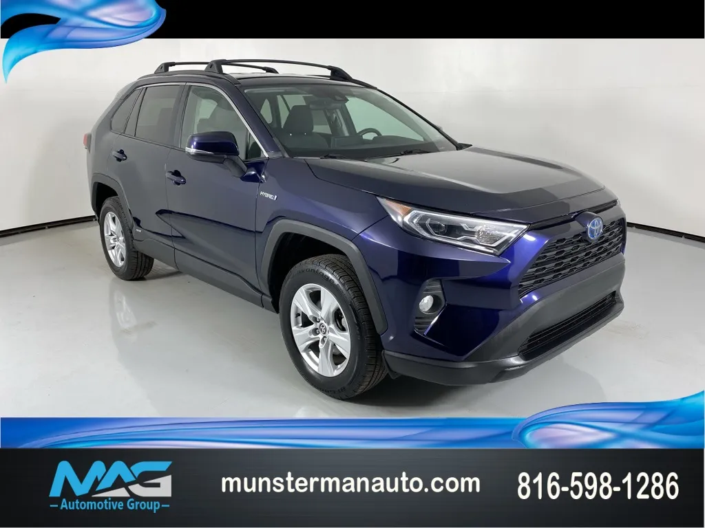Blue 2021 Toyota RAV4 Hybrid XLE for sale in Blue Springs, MO