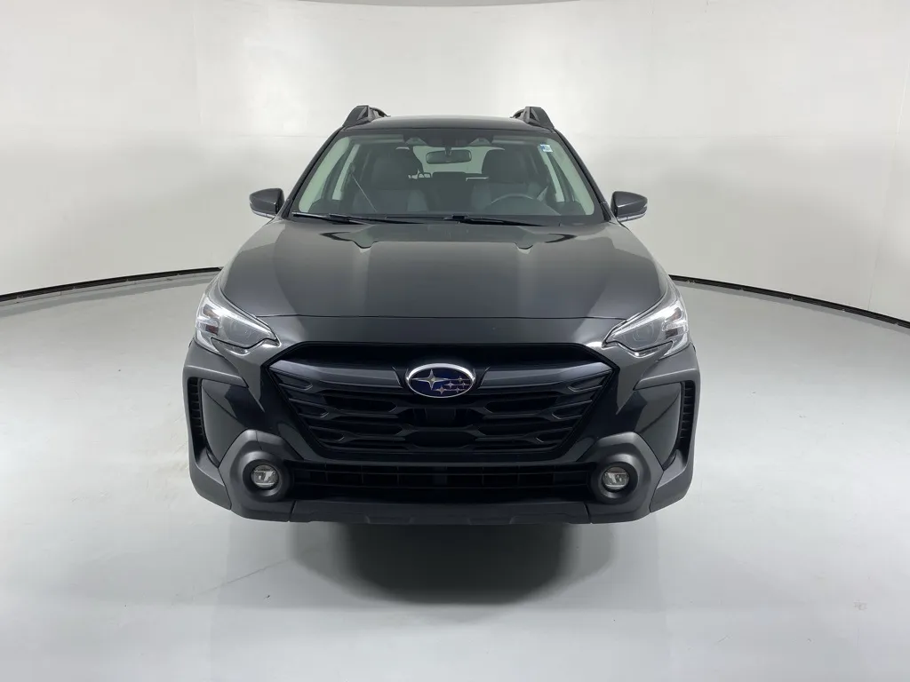 2023 Subaru Outback Premium photo 2