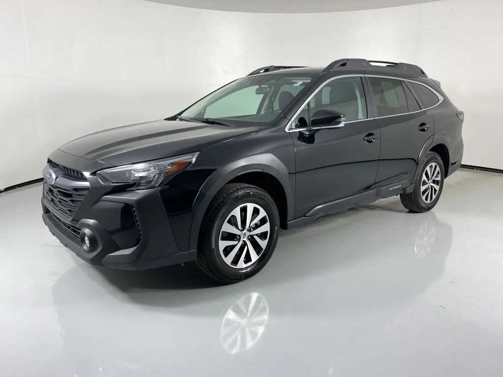 2023 Subaru Outback Premium photo 4