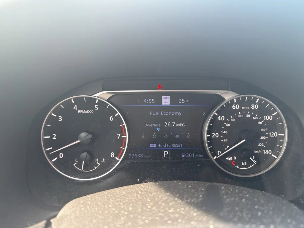2022 Nissan Altima 2.5 Platinum photo 6