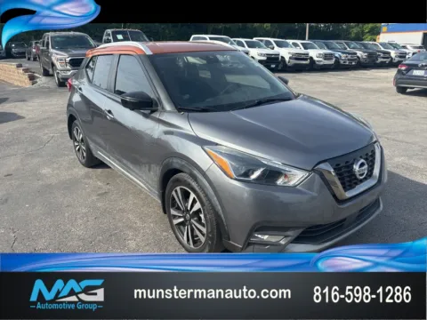 Gray 2020 Nissan Kicks SR for sale in Blue Springs, MO