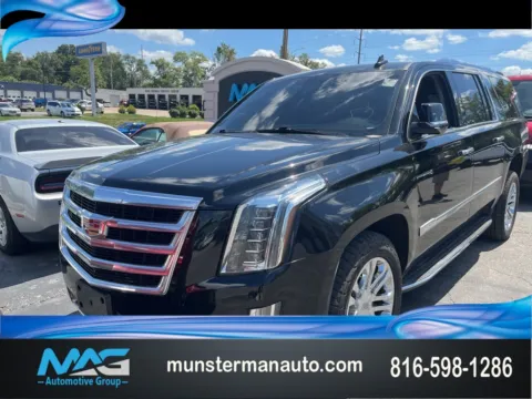 Black 2020 Cadillac Escalade ESV for sale in Blue Springs, MO