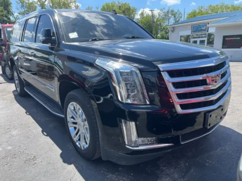 Photos of 2020 Cadillac Escalade ESV for sale in Blue Springs, MO at MAG Auto - Munsterman Automotive Group
