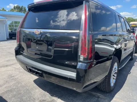 Another view of 2020 Cadillac Escalade ESV for sale in Blue Springs, MO at MAG Auto - Munsterman Automotive Group