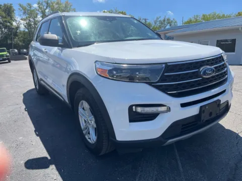 Photos of 2022 Ford Explorer XLT for sale in Blue Springs, MO at MAG Auto - Munsterman Automotive Group