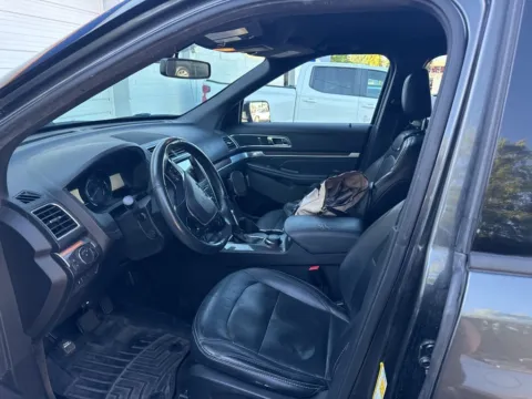 More photos of 2018 Ford Explorer Limited at MAG Auto - Munsterman Automotive Group, MO