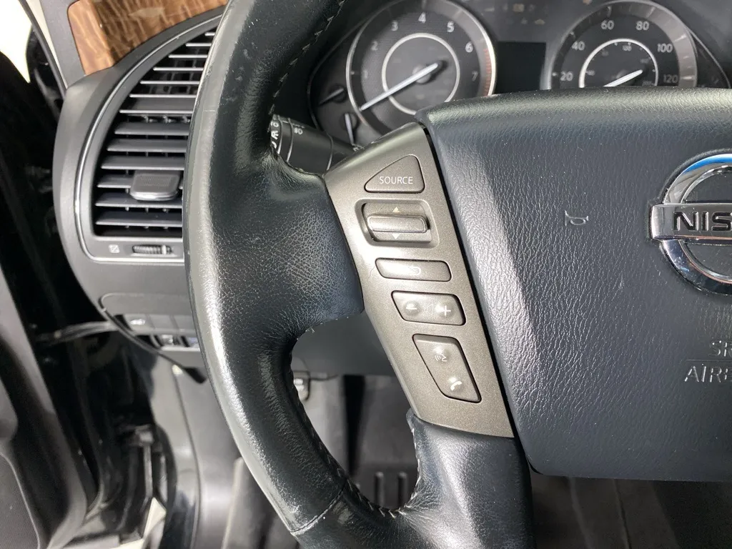 2017 Nissan Armada Platinum photo 25