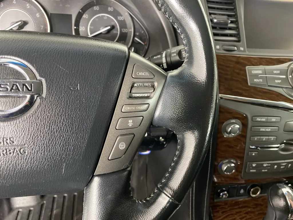 2017 Nissan Armada Platinum photo 38
