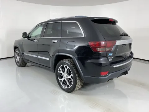 More photos of 2013 Jeep Grand Cherokee Overland at MAG Auto - Munsterman Automotive Group, MO