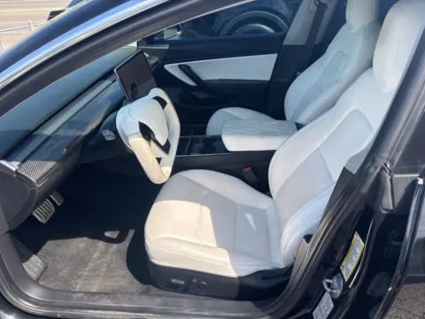 More photos of 2018 Tesla Model 3 Long Range at MAG Auto - Munsterman Automotive Group, MO