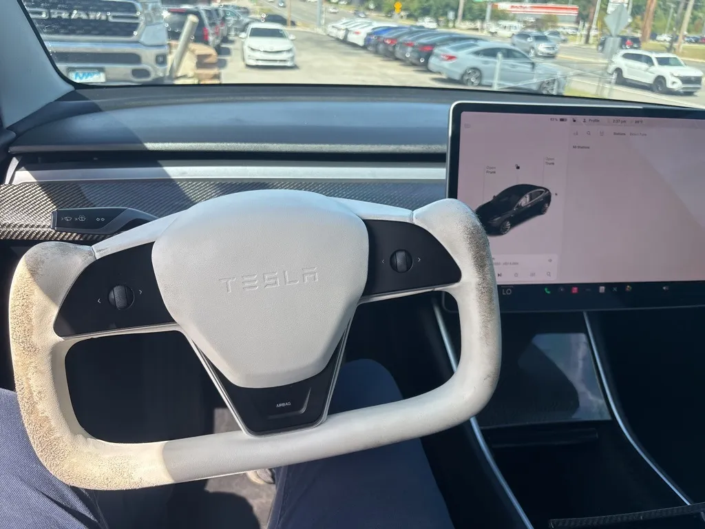 2018 Tesla Model 3 Long Range photo 4