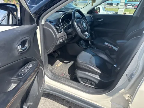 More photos of 2018 Jeep Compass Limited at MAG Auto - Munsterman Automotive Group, MO