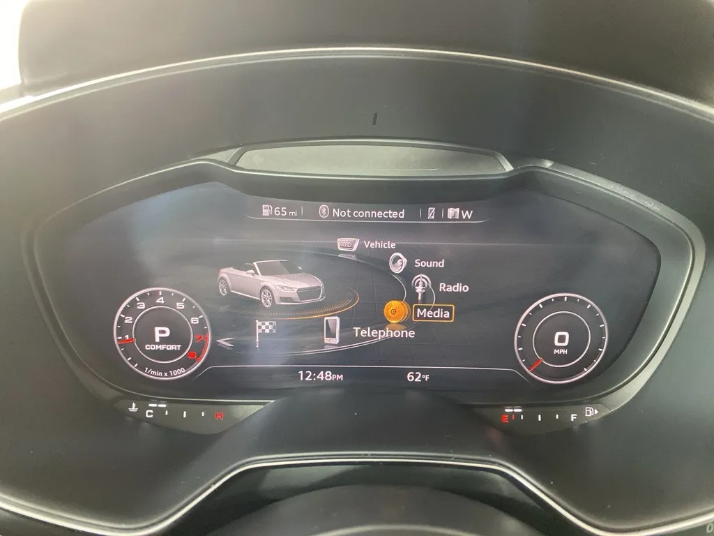 2016 Audi TT 2.0T Roadster photo 17
