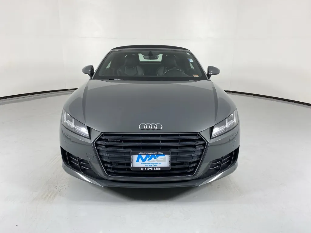 2016 Audi TT 2.0T Roadster photo 12