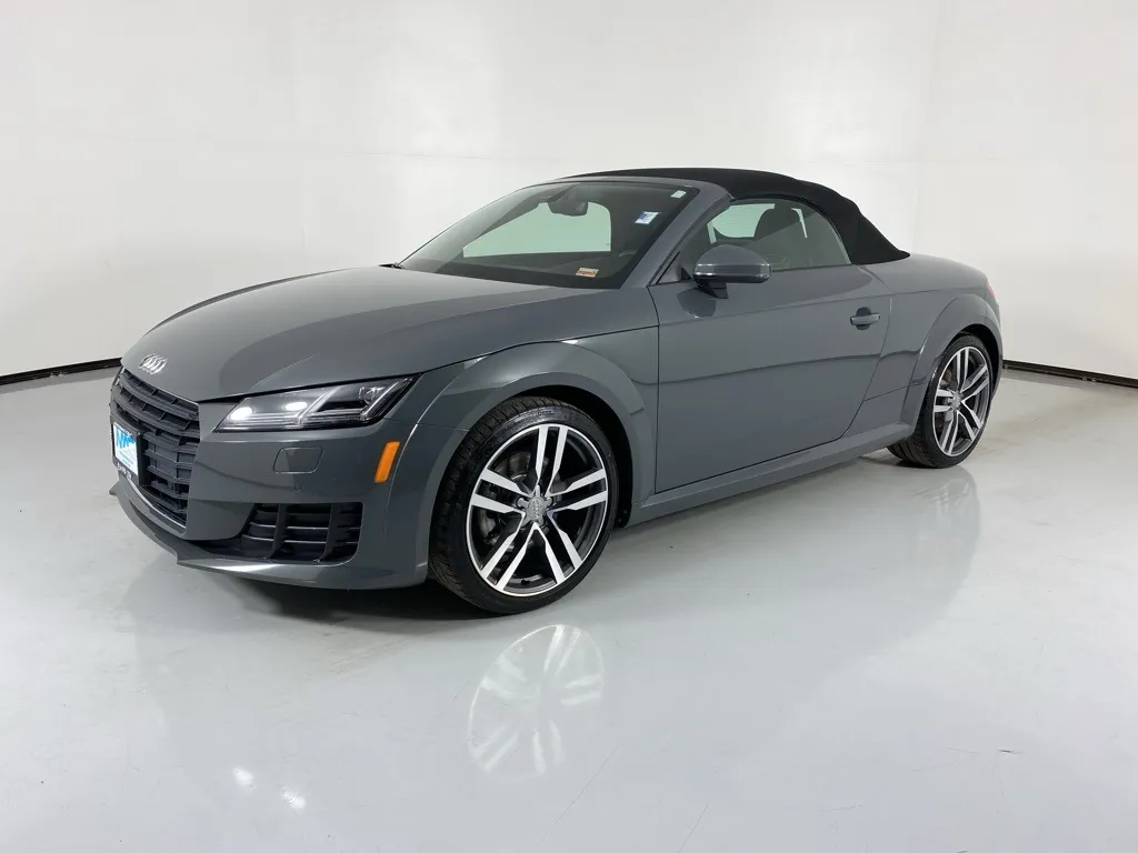 2016 Audi TT 2.0T Roadster photo 23