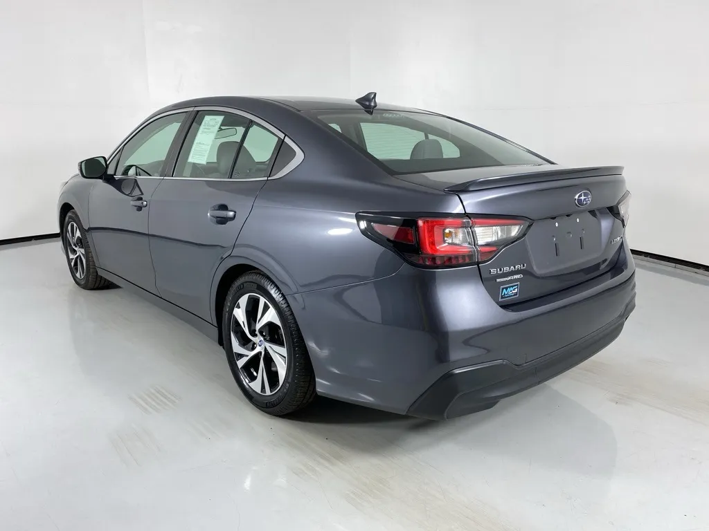 2022 Subaru Legacy Premium photo 3