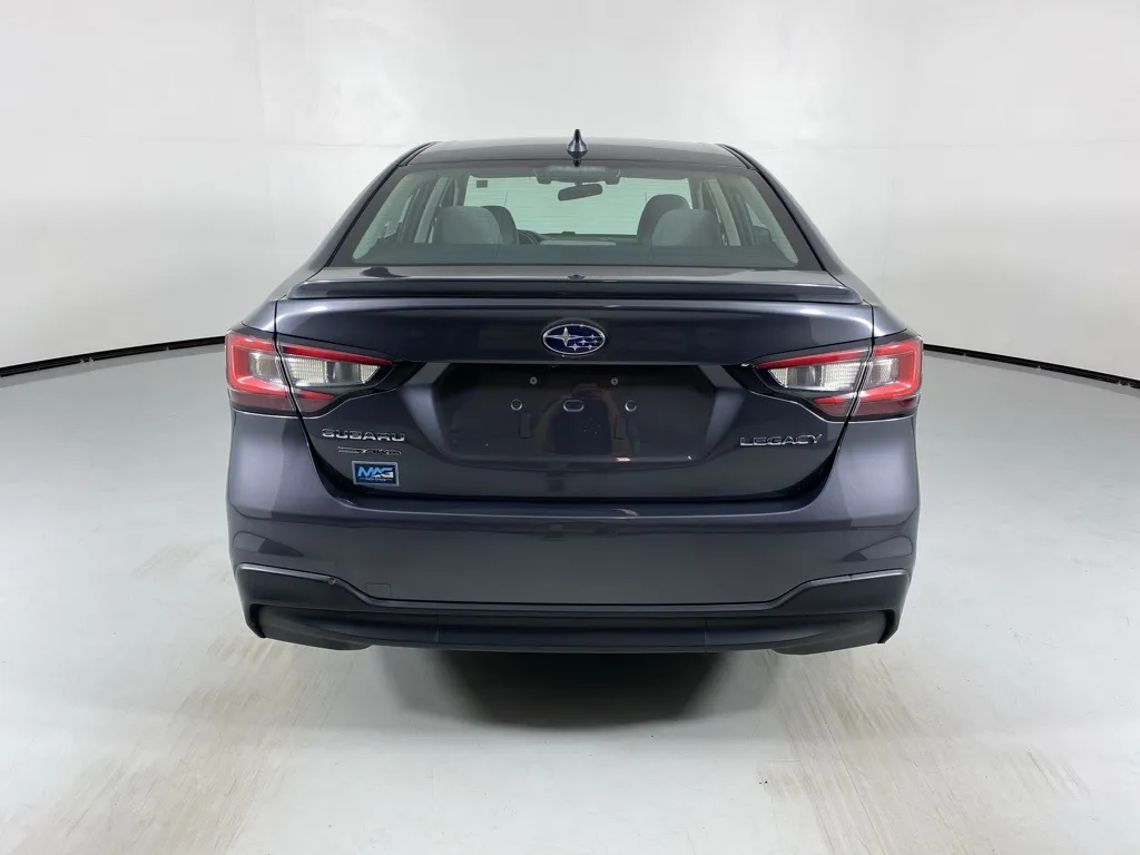 2022 Subaru Legacy Premium photo 5
