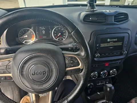 More photos of 2016 Jeep Renegade Latitude at MAG Auto - Munsterman Automotive Group, MO