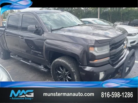 Gray 2016 Chevrolet Silverado 1500 LT for sale in Blue Springs, MO