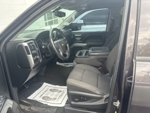 More photos of 2016 Chevrolet Silverado 1500 LT at MAG Auto - Munsterman Automotive Group, MO
