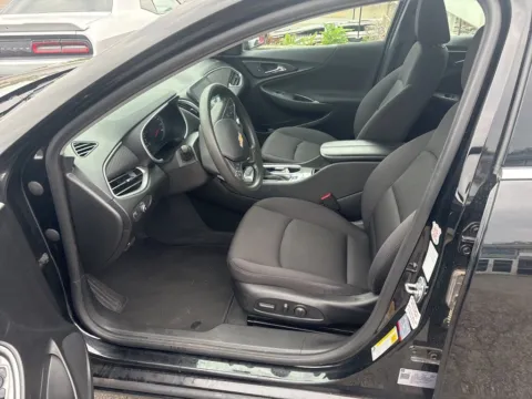 More photos of 2024 Chevrolet Malibu LT at MAG Auto - Munsterman Automotive Group, MO