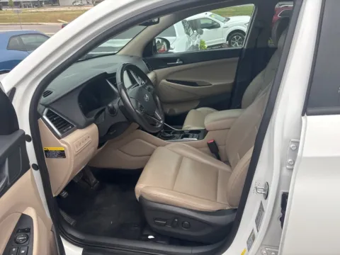 More photos of 2016 Hyundai Tucson Limited at MAG Auto - Munsterman Automotive Group, MO