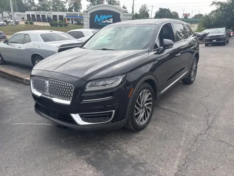 Photos of 2019 Lincoln Nautilus Reserve for sale in Blue Springs, MO at MAG Auto - Munsterman Automotive Group