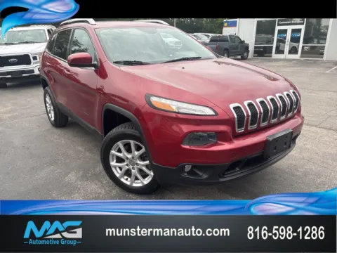 Red 2014 Jeep Cherokee Latitude for sale in Blue Springs, MO