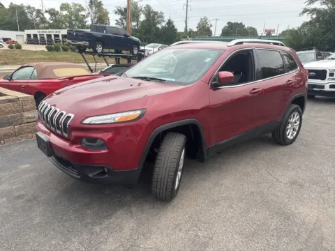 Photos of 2014 Jeep Cherokee Latitude for sale in Blue Springs, MO at MAG Auto - Munsterman Automotive Group