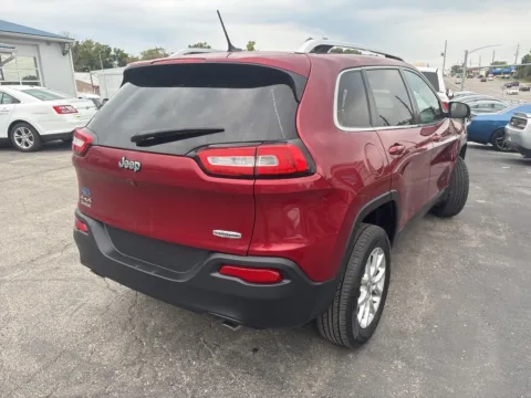 More photos of 2014 Jeep Cherokee Latitude at MAG Auto - Munsterman Automotive Group, MO