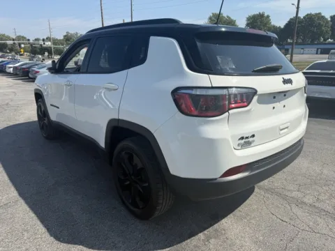 Photos of 2019 Jeep Compass Altitude for sale in Blue Springs, MO at MAG Auto - Munsterman Automotive Group