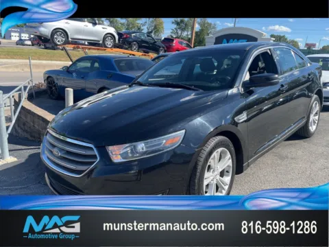 Black 2018 Ford Taurus SEL for sale in Blue Springs, MO