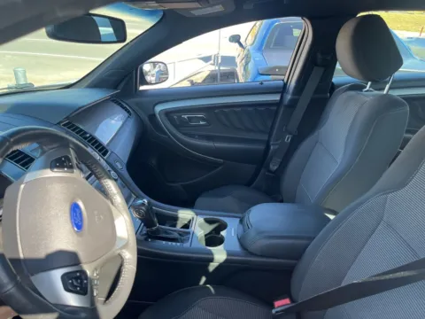 More photos of 2018 Ford Taurus SEL at MAG Auto - Munsterman Automotive Group, MO