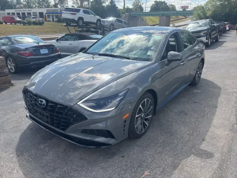 Photos of 2022 Hyundai Sonata Limited for sale in Blue Springs, MO at MAG Auto - Munsterman Automotive Group