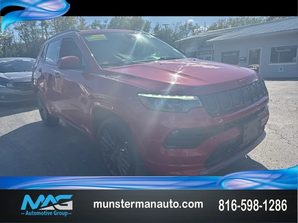 Red 2022 Jeep Compass for sale in Blue Springs, MO