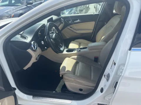 More photos of 2020 Mercedes-Benz GLA 250 at MAG Auto - Munsterman Automotive Group, MO