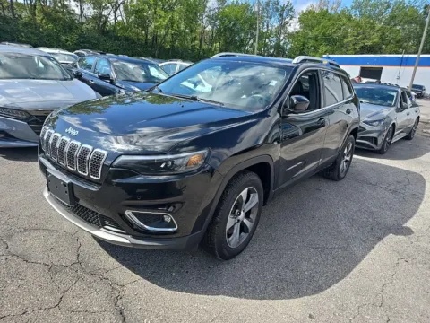 Photos of 2019 Jeep Cherokee Limited for sale in Blue Springs, MO at MAG Auto - Munsterman Automotive Group
