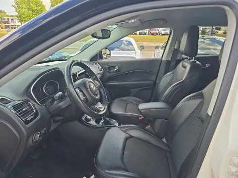 More photos of 2019 Jeep Compass Altitude at MAG Auto - Munsterman Automotive Group, MO