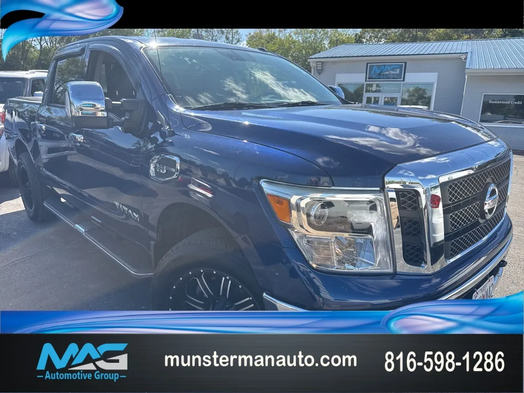 2017 Nissan Titan SL for sale in Blue Springs, MO