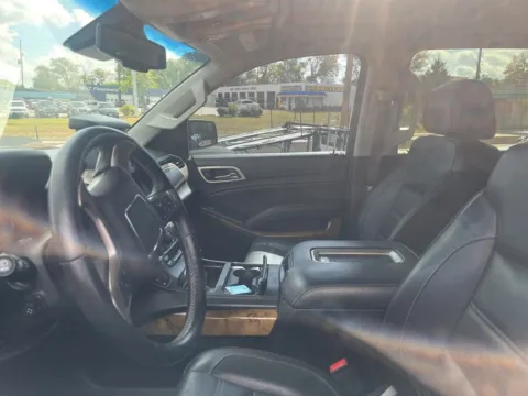 More photos of 2017 GMC Yukon Denali at MAG Auto - Munsterman Automotive Group, MO