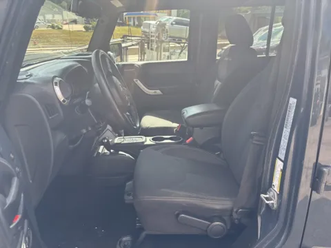 More photos of 2017 Jeep Wrangler Unlimited Sahara at MAG Auto - Munsterman Automotive Group, MO