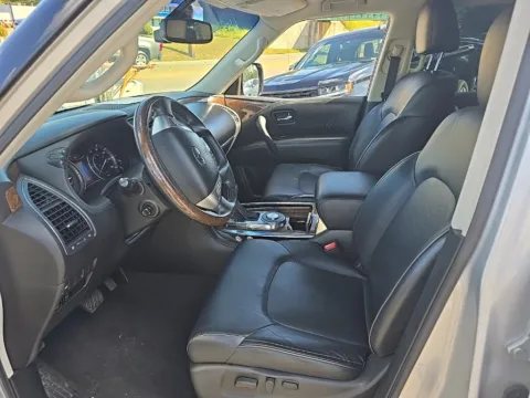 More photos of 2017 INFINITI QX80 at MAG Auto - Munsterman Automotive Group, MO