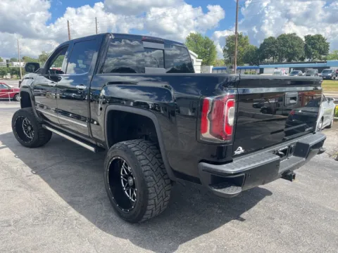 More photos of 2018 GMC Sierra 1500 Denali at MAG Auto - Munsterman Automotive Group, MO
