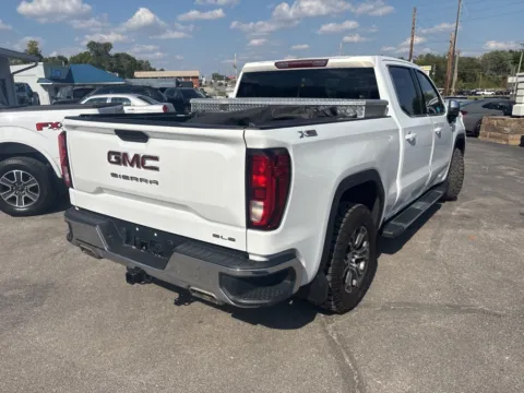 More photos of 2019 GMC Sierra 1500 SLE at MAG Auto - Munsterman Automotive Group, MO