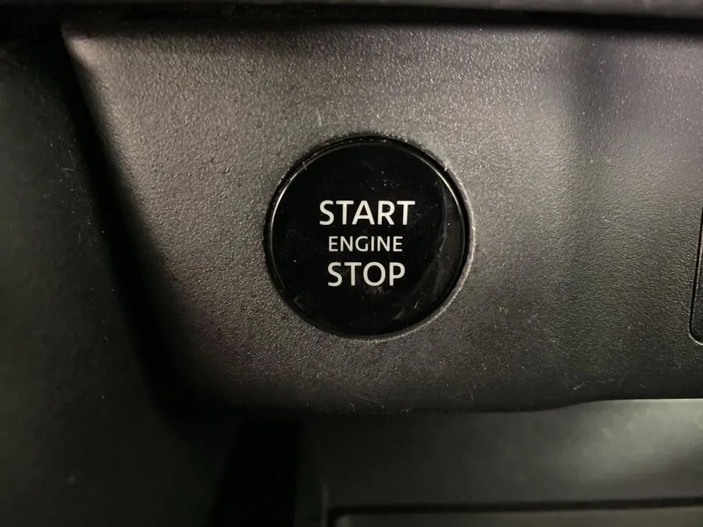 2024 Nissan Rogue SV - Photo 23